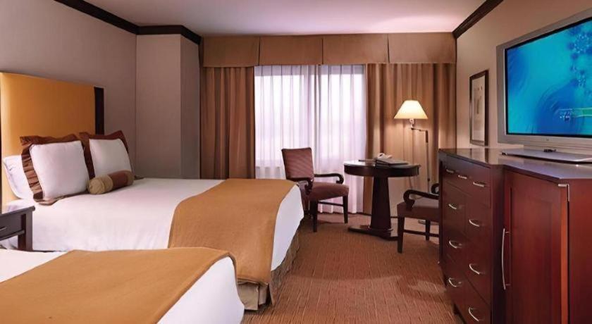 Ameristar Casino Hotel Kansas City Exterior photo